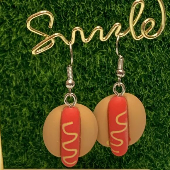 Hot Dog Earring, Funny Food Earring, Gift Idea, Cooking Earring, Chef Earring - Picture 5 of 6